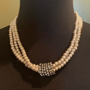 Pearls necklace